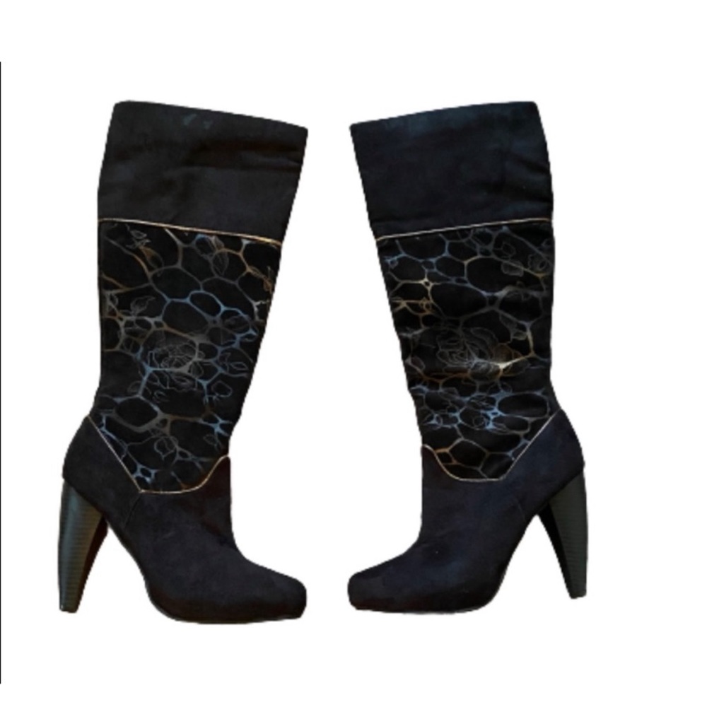 Wild Rose faux suede gold floral heeled boots size 7